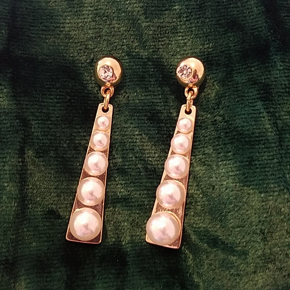 Clearance Gold, crystal, and pearl earrings